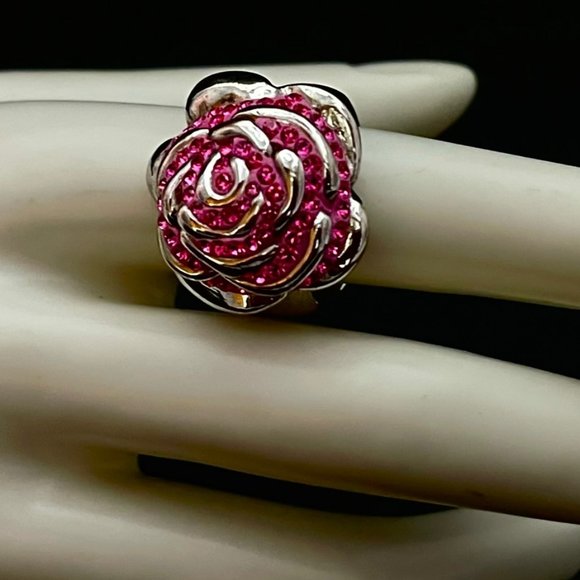 PINK SILVER RHINESTONE RING, STAMPED 825, CHUNKY ROSE SHAPED, VERY SPARKLY - Picture 4 of 6
